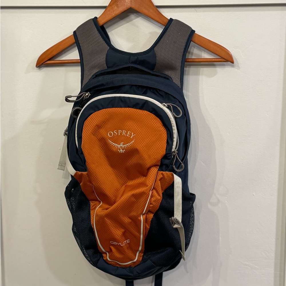 OSPREY Daylite Pack Blue & Orange Hiking Camping Travel Backpack NWOT
